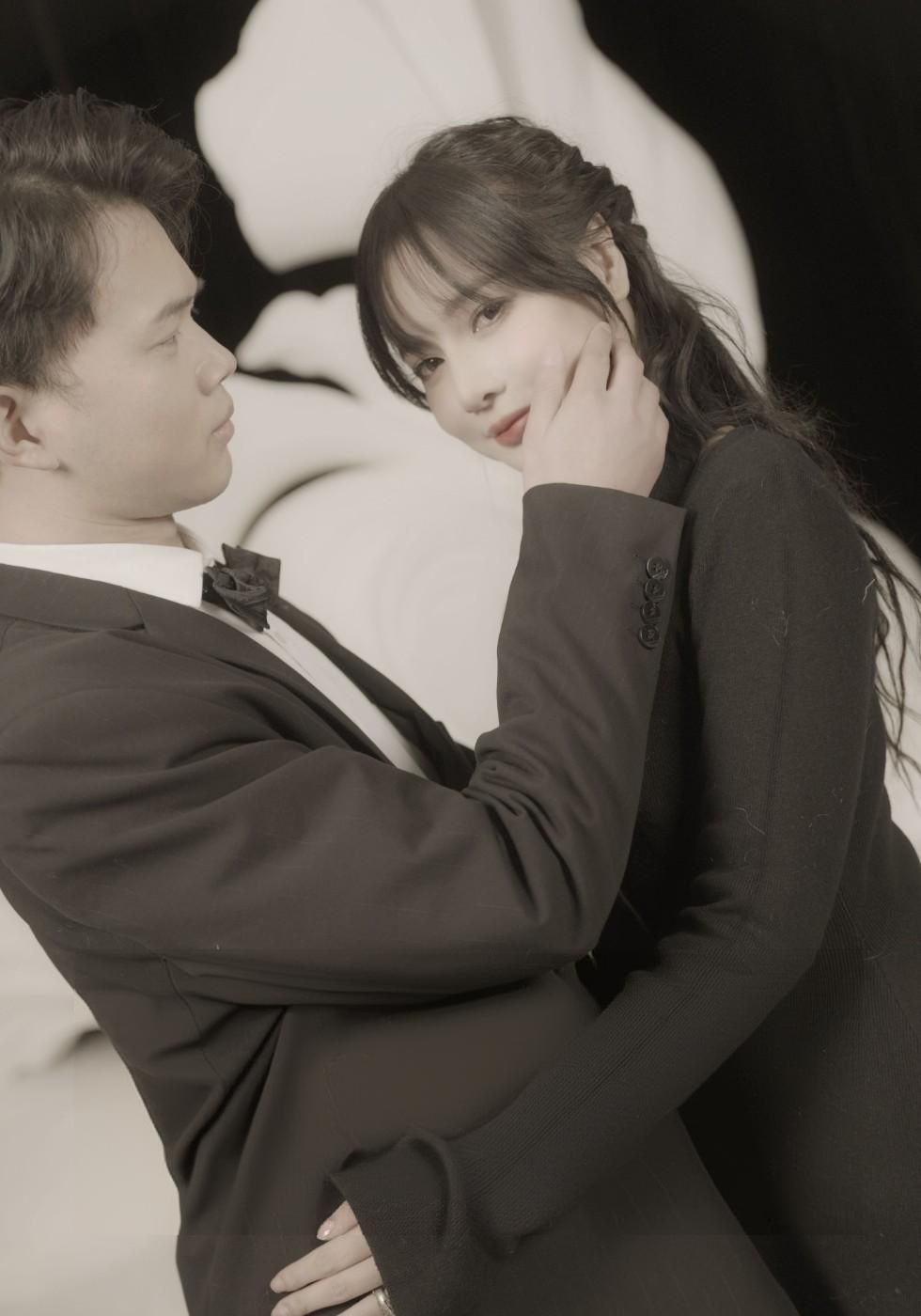 5년 후, 그녀는 찬이, 하소라와 강태준과 함께 힘차게 돌아온다